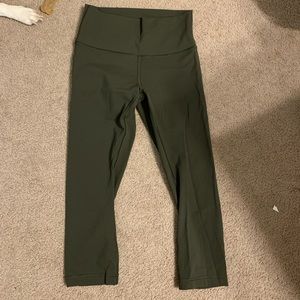 Lululemon wunder under